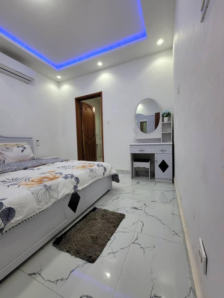 Magnifique Standing Avec Piscine Et Jardin A Ngor Virage Villa
